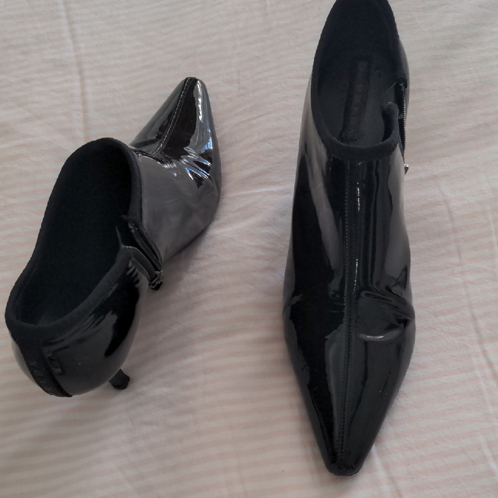 Black Patent Leather Women's Shoes